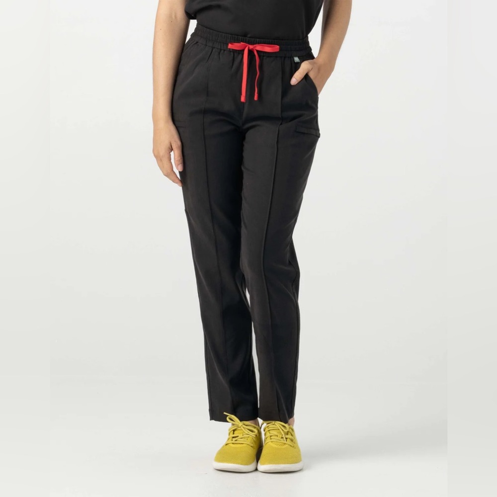 Mediclo TENCEL™ Sicily‎ ‎Pintuck Tapered Scrub Pants